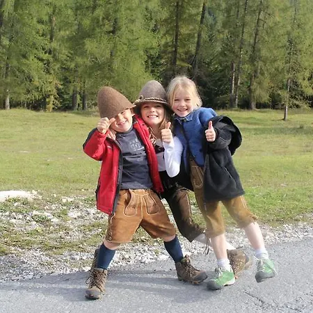 Family Alm Tirol Szálloda Biberwier